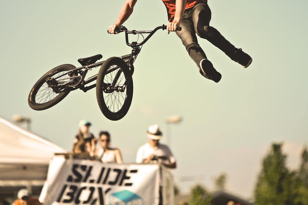Photo Cyclist in action