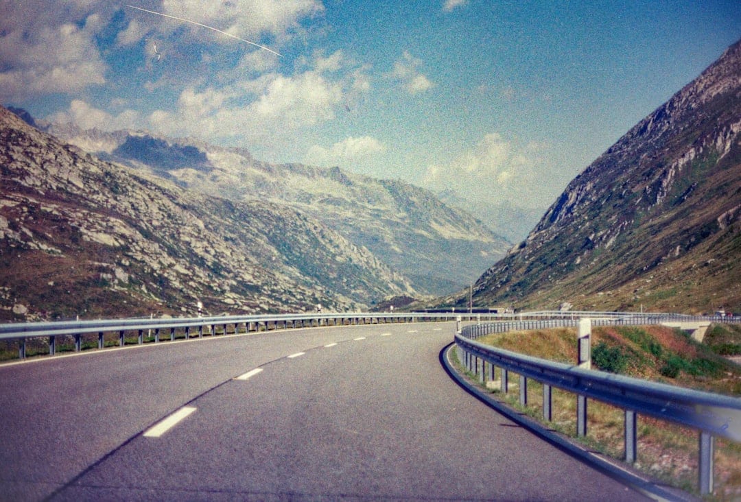 Photo highest mountain passes Europe car accessible
